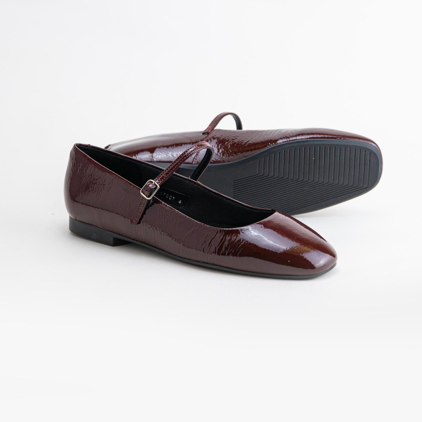 17007 Patent Wine Leather