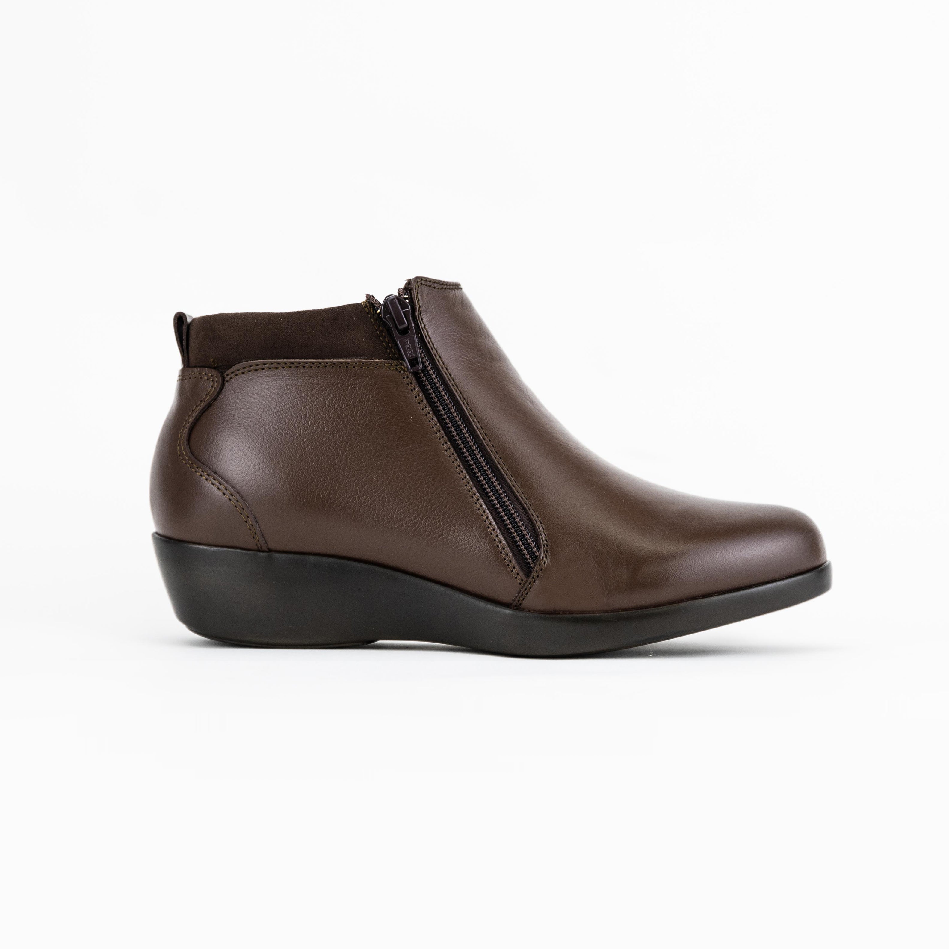 15713 Brown Leather Main image