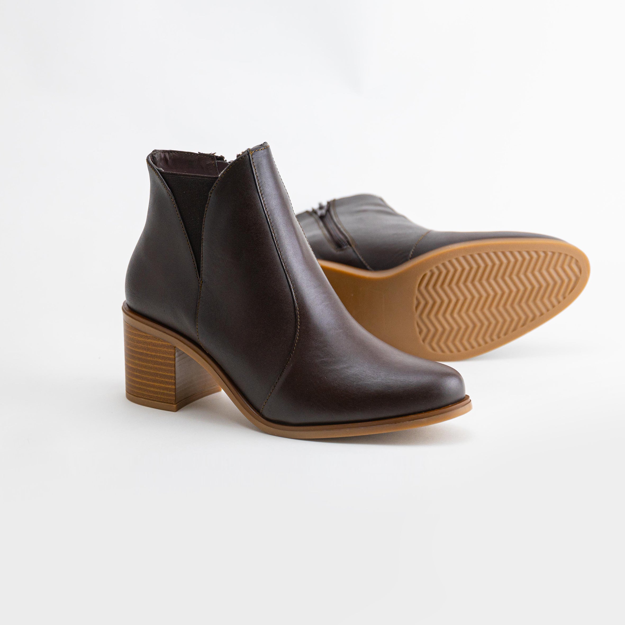6701  Brown Leather Secondary image