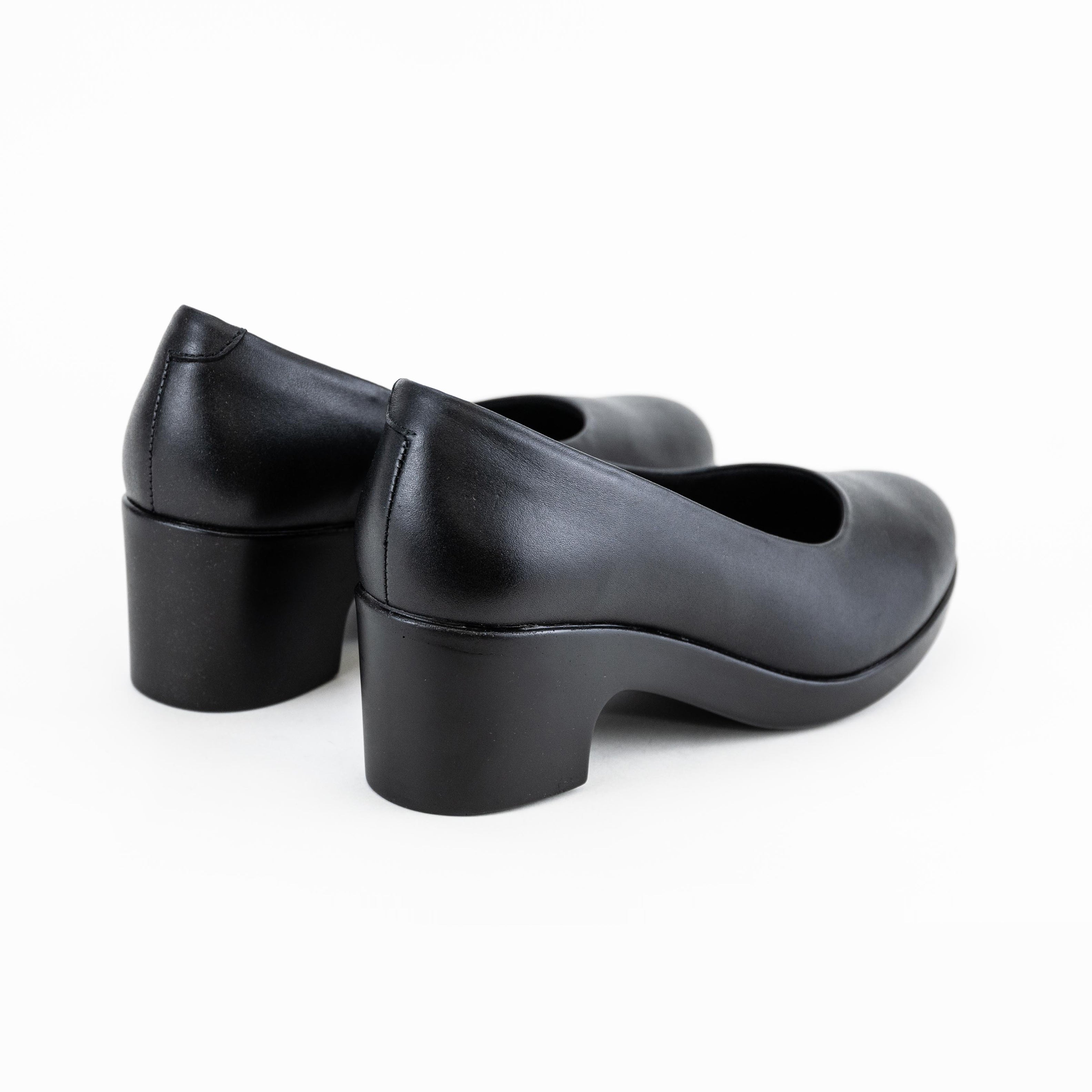 18202 Black Leather