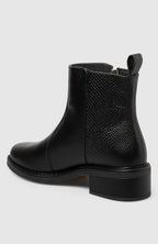 Lula Bootie Manela