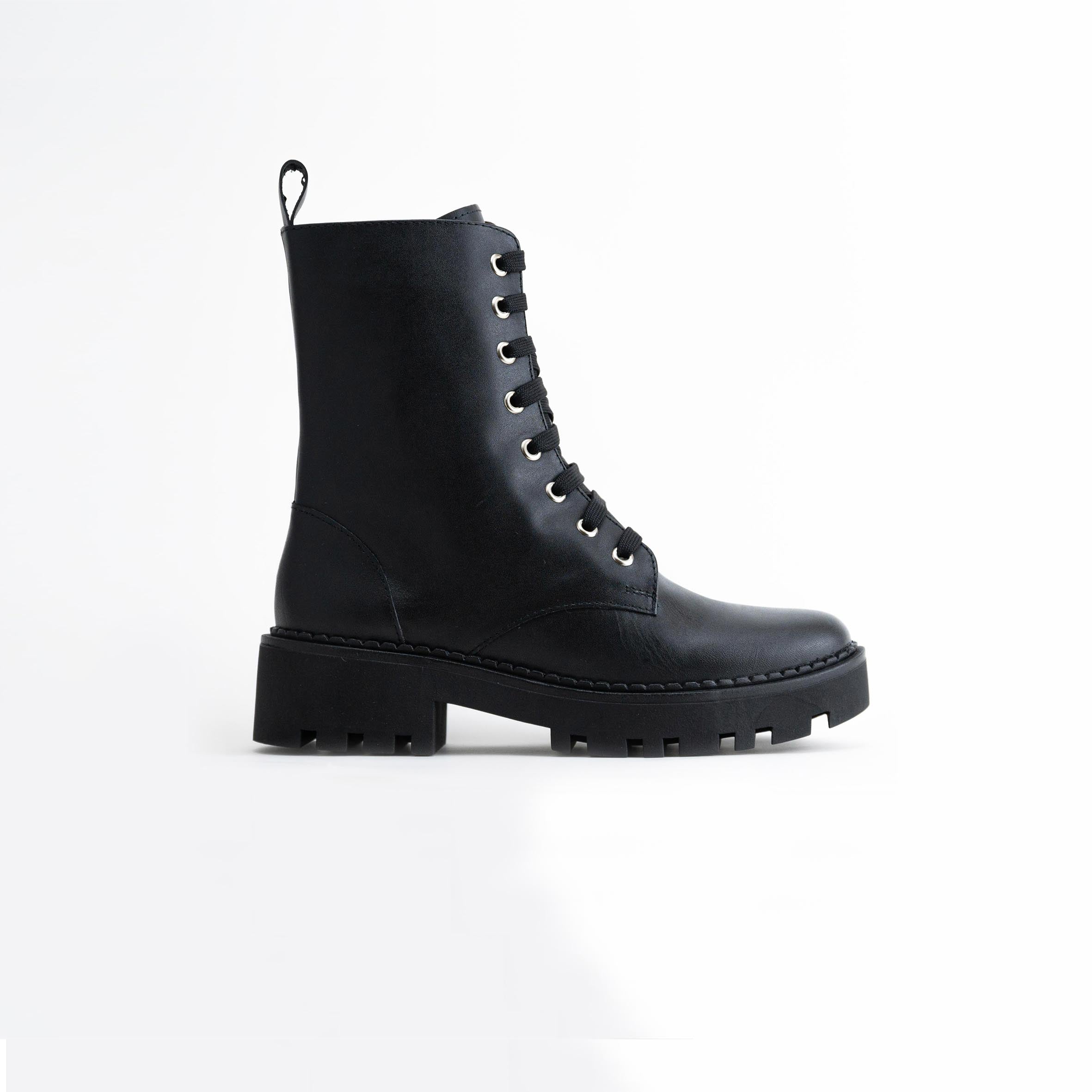 5006 Ternera Black Leather Main image
