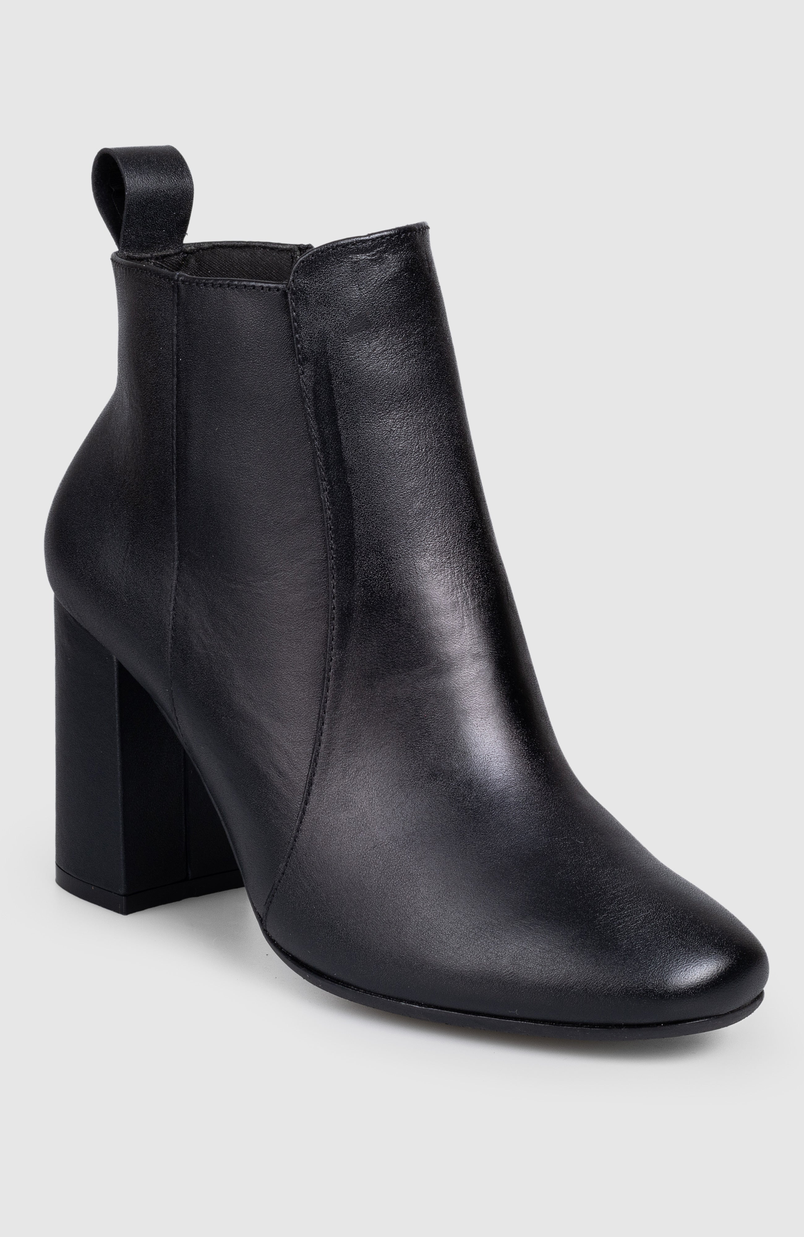 Samantha Bootie