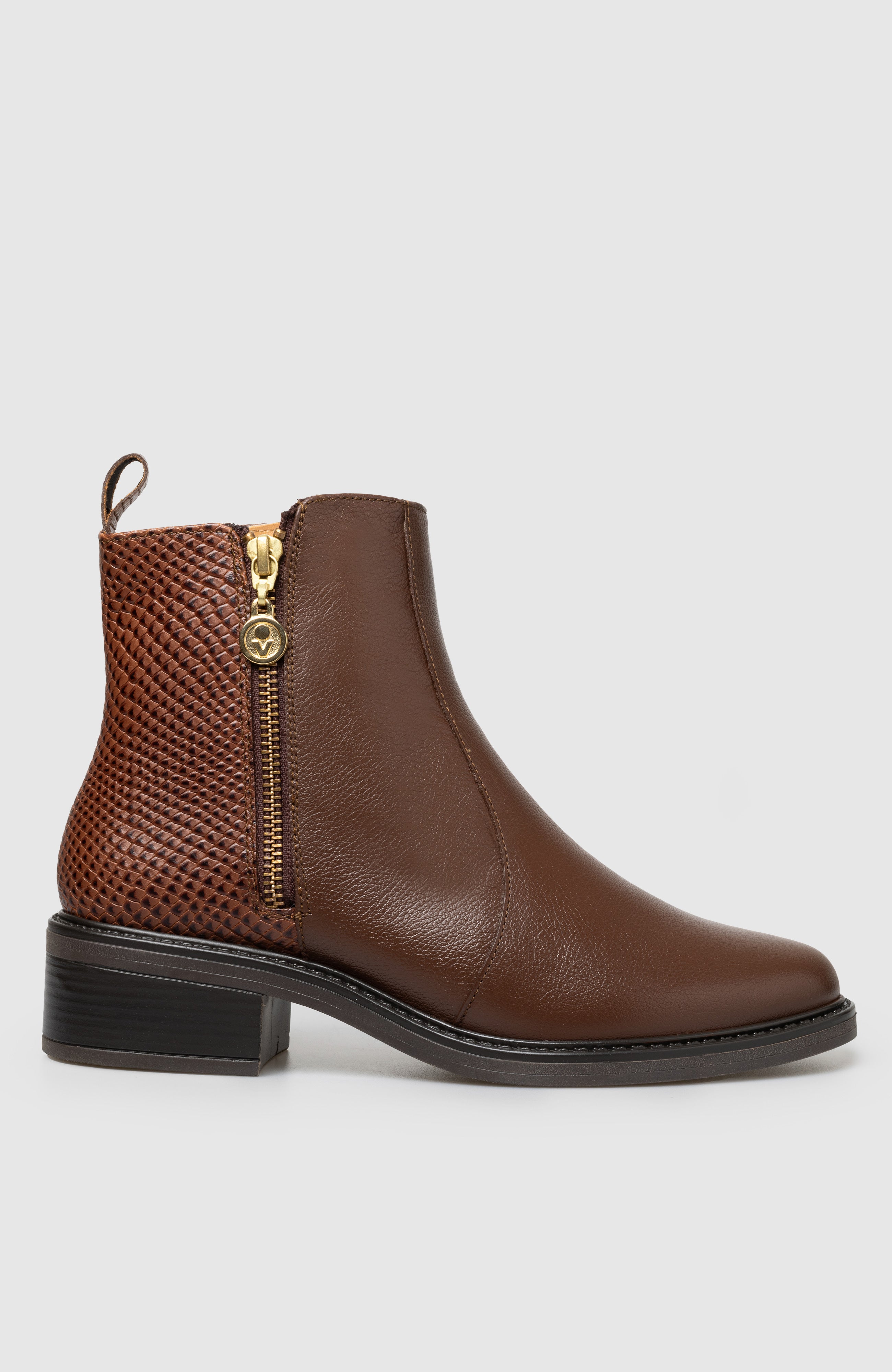 Lula Bootie Manela